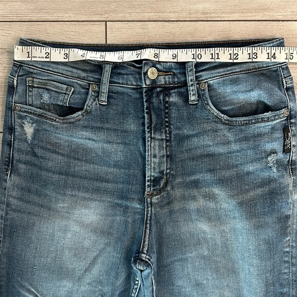 Silver Jeans Callie Skinny Crop size 30